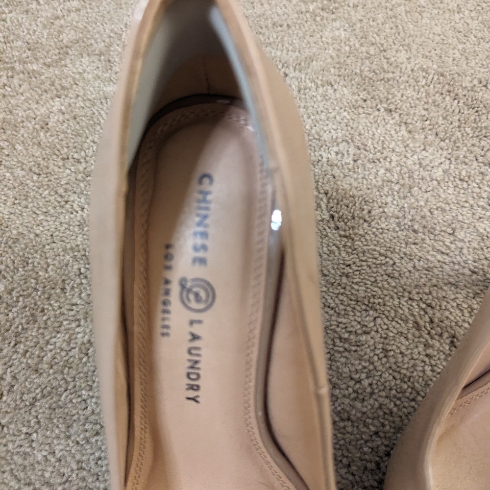 Heels - Picture 5 of 7